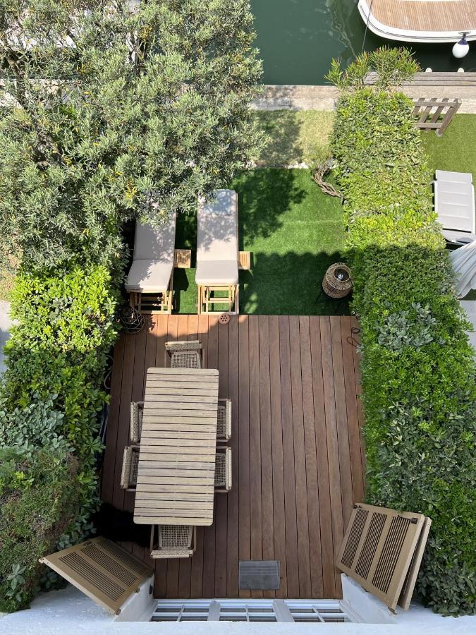 Casa Ika Port Grimaud - Maison 4 Chambres + Amarrage Esterno foto